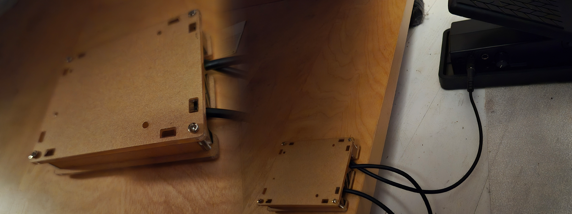 Picture of a box connected to the FCV100